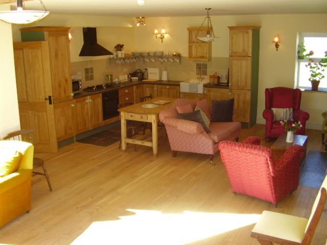 Glenboy Country Accommodation Oldcastle Exterior photo